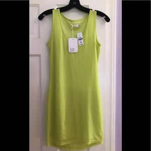 Resort casual like green dress!